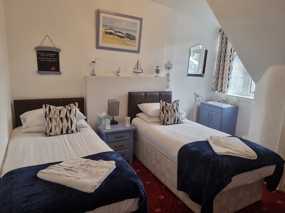 St Leonards Guest House AU119 Deals & Reviews (Largs, GBR) Wotif