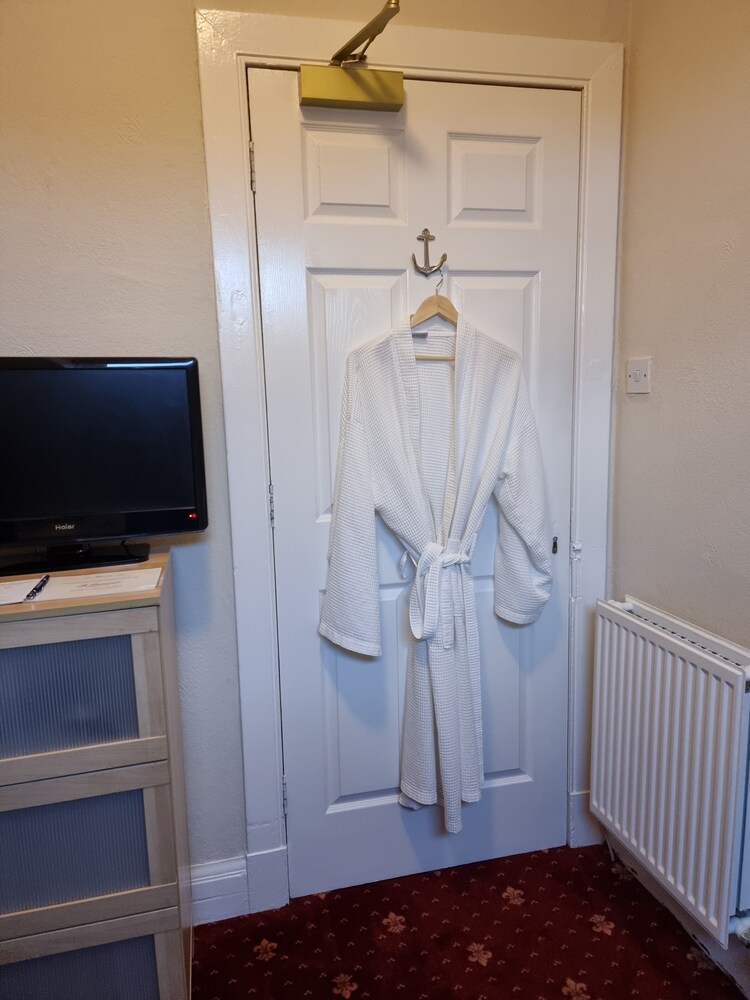 St Leonards Guest House AU119 Deals & Reviews (Largs, GBR) Wotif