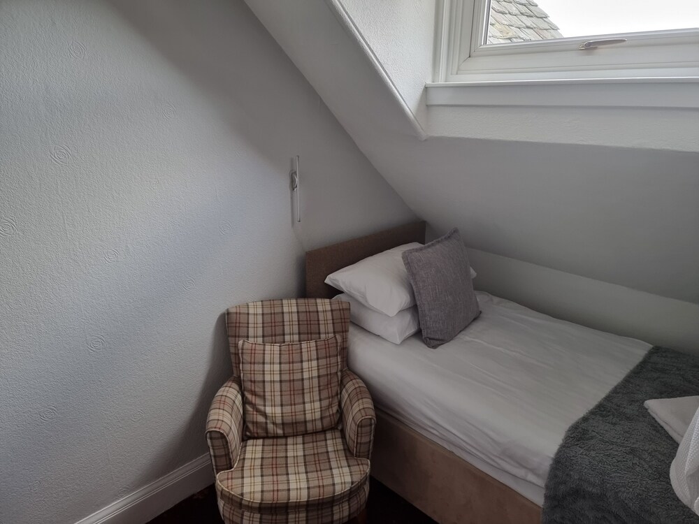 St Leonards Guest House AU119 Deals & Reviews (Largs, GBR) Wotif