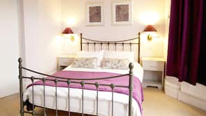 Premium bedding, iron/ironing board, free WiFi, linens