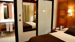 Premium bedding, minibar, in-room safe, desk