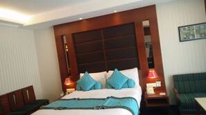 Premium bedding, minibar, in-room safe, desk