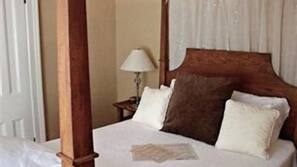 Egyptian cotton sheets, premium bedding, down comforters