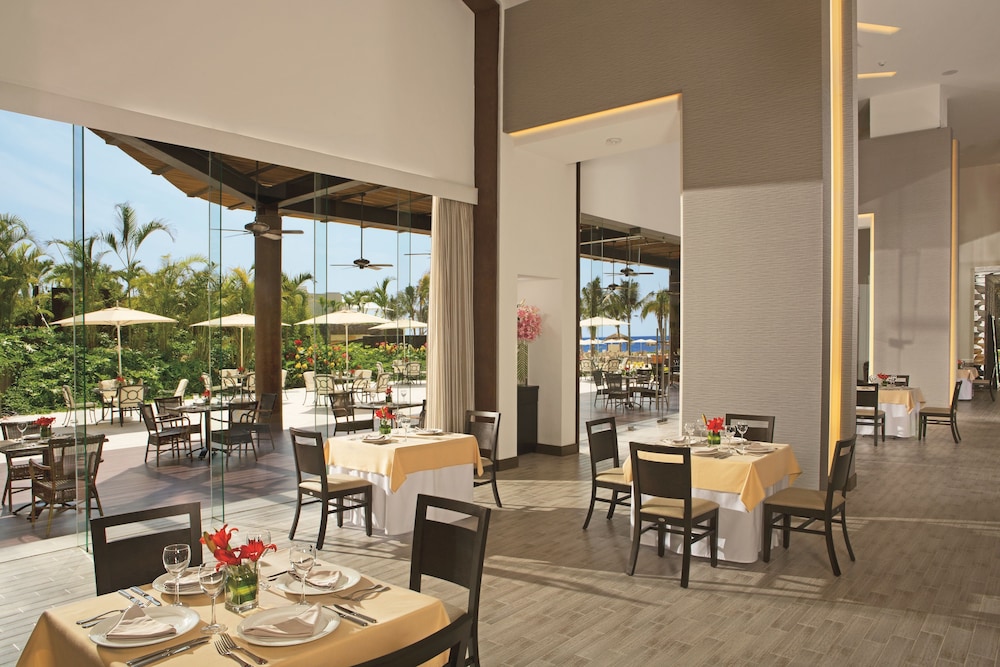 Dreams Vallarta Bay Resort & Spa