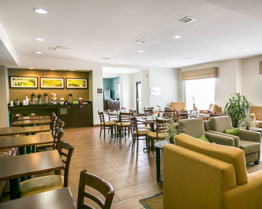 Sleep Inn & Suites Austin North I-35 in Austin | Best Rates & Deals on  Orbitz