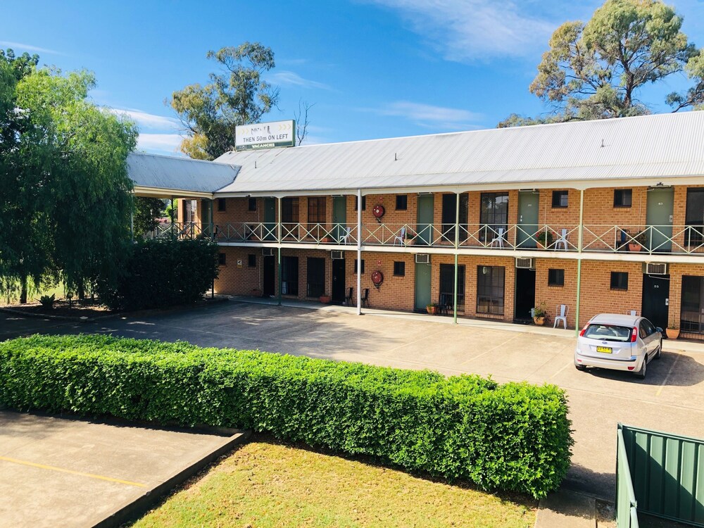 Campbelltown Colonial Motor Inn