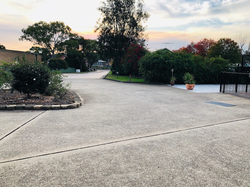 Campbelltown Colonial Motor Inn