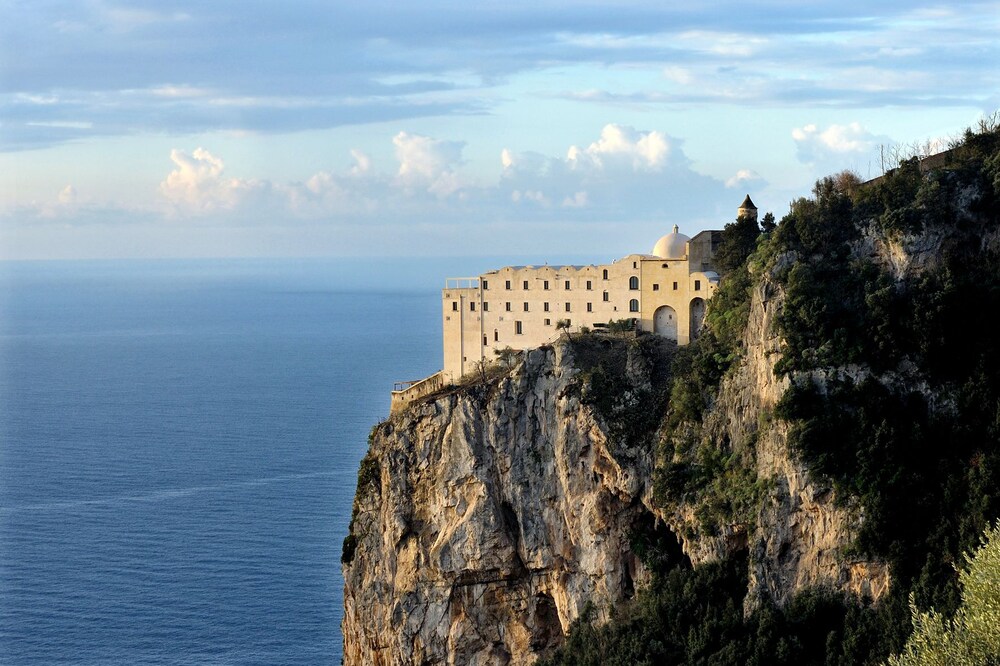 Monastero Santa Rosa Hotel Spa In Conca Dei Marini Expedia