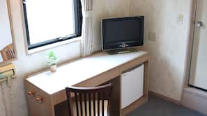 Desk, free WiFi