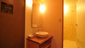 Free toiletries, electronic bidet