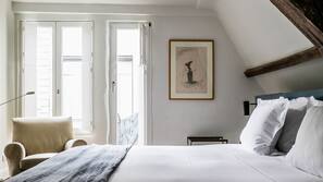 Premium bedding, down duvet, minibar, in-room safe