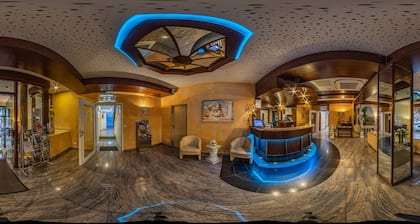 Hotel Astro