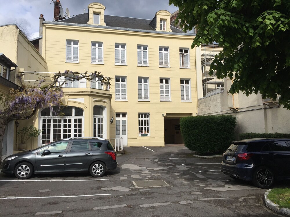 Hotel Memorial Saint Quentin Hotel Memorial Saint Quentin