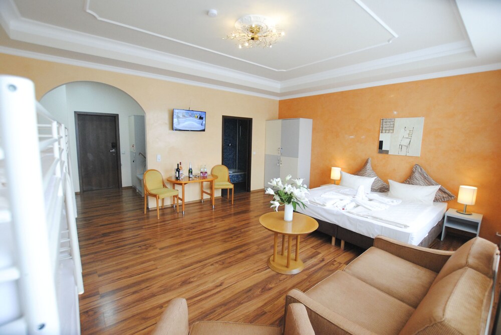 Aga Hotel Berlin Marzahn Aga Hotel Berlin Marzahn