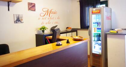 B&B Music