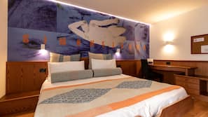 Minibar, in-room safe, cribs/infant beds, rollaway beds