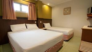 1 bedroom, in-room safe, desk, iron/ironing board
