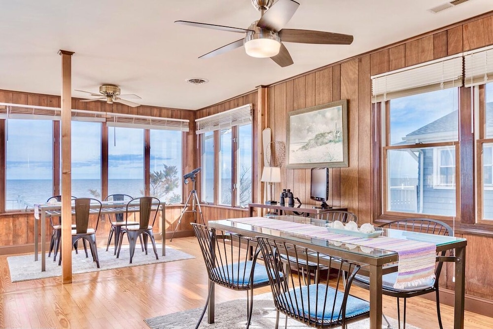 beachfront on the Delaware Bay beautiful Prime Hook Beach in Milford