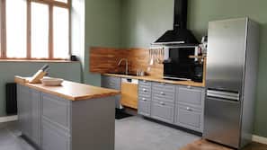 Réfrigérateur, micro-ondes, four, fourneau de cuisine