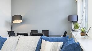 Télévision à écran plat