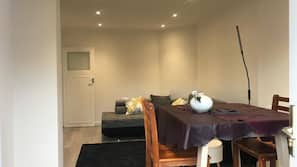 Fridge, microwave, oven, hob