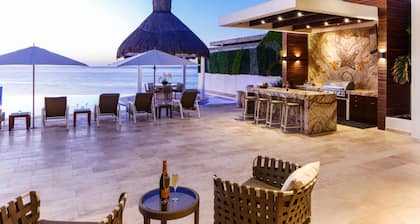 The Ultimate Holiday Villa in With Private Pool and Close to the Beach, Cabo San Lucas Villa 1049