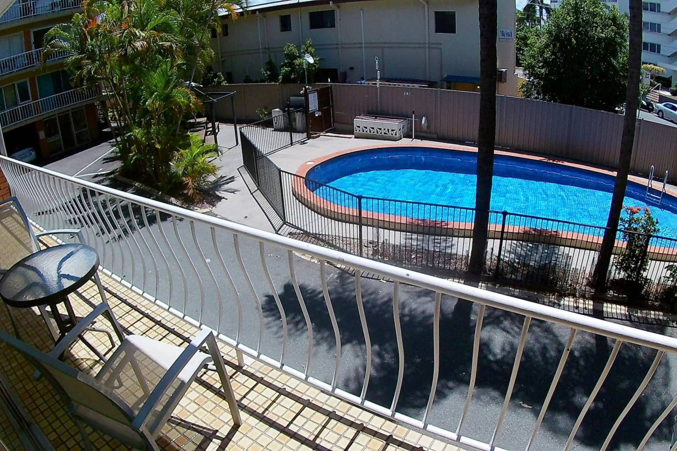 2 Bedroom Condo in Surfers Centre