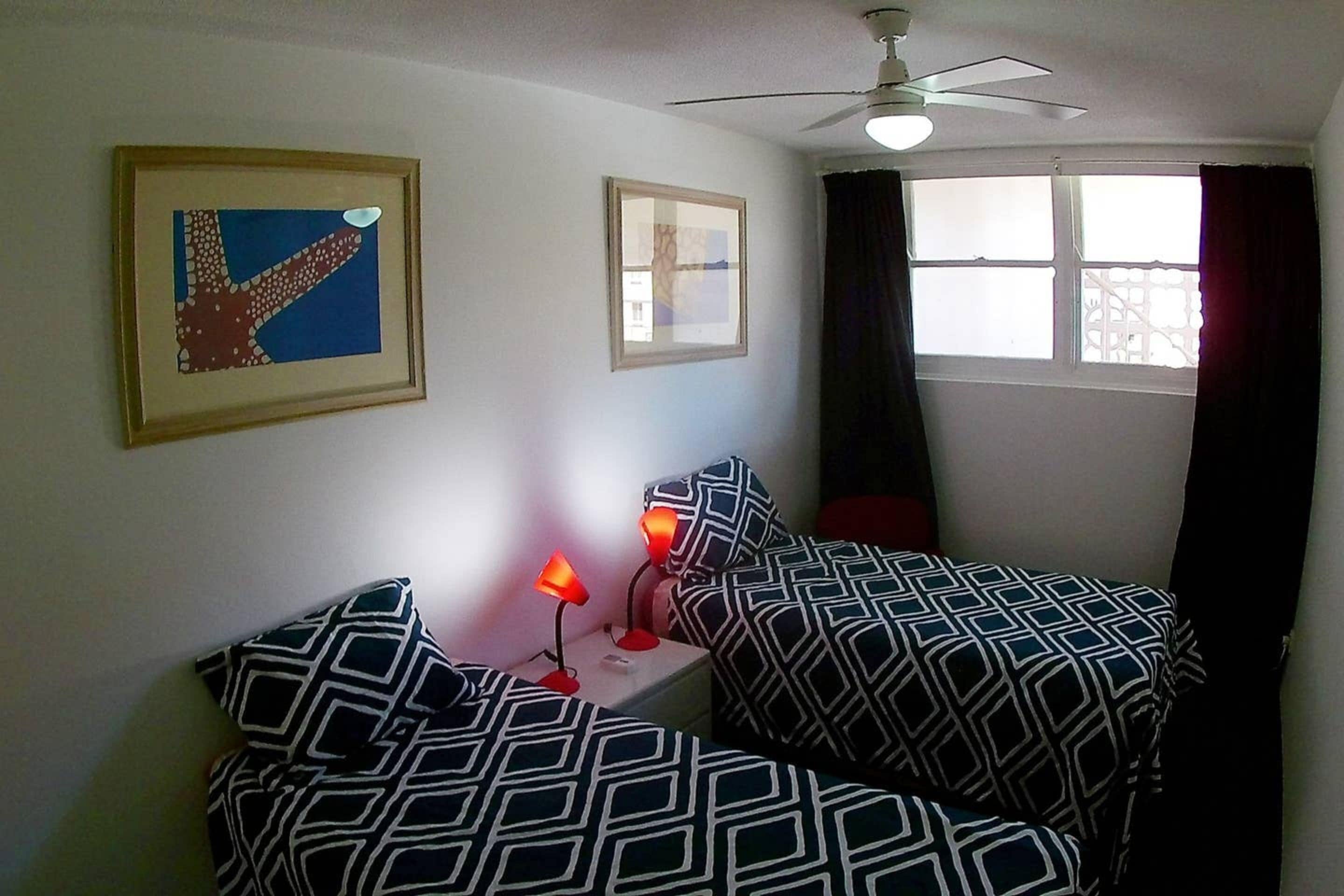 2 Bedroom Condo in Surfers Centre