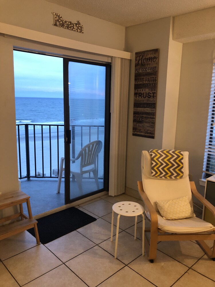 Luxury Oceanfront Condo on 3rd floor w/ Unlimited Views & Private Balcony