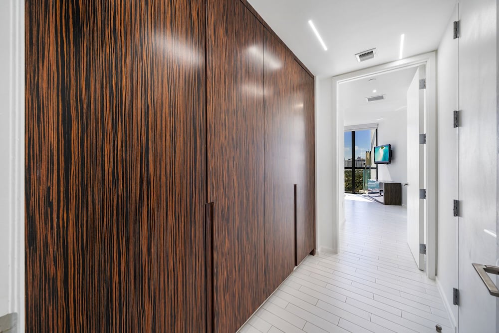 Oceanfront Cool Corner 2 Bedroom Suite At The W South Beach