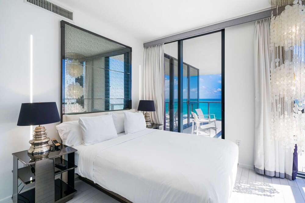 Oceanfront Cool Corner 2 Bedroom Suite At The W South Beach