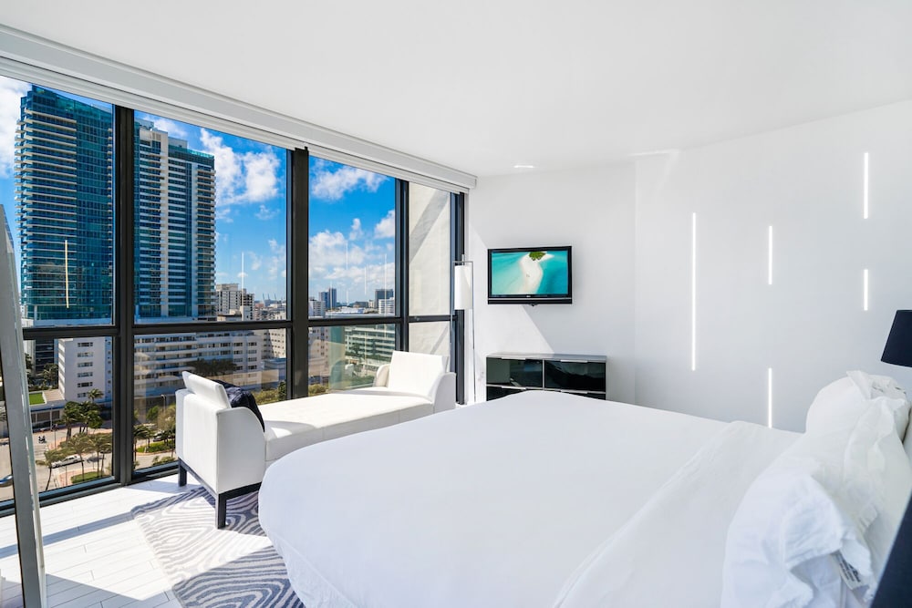 Oceanfront Cool Corner 2 Bedroom Suite At The W South Beach