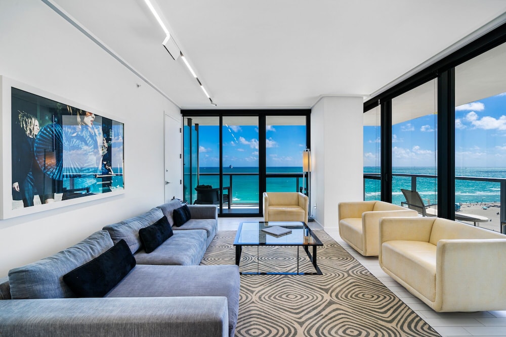 Oceanfront Cool Corner 2 Bedroom Suite At The W South Beach