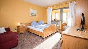 Zimmersafe, Verdunkelungsvorhänge, schallisolierte Zimmer