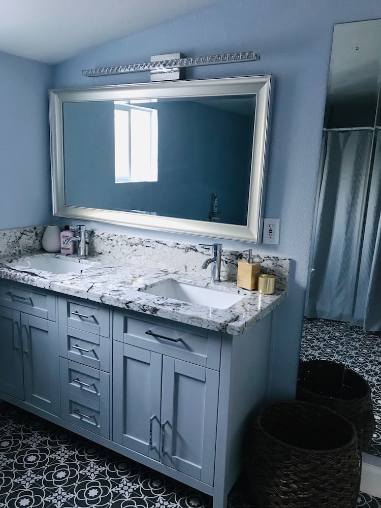 Vegas Mid Modern Casa