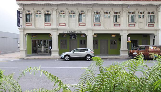 St Signature Jalan Bear 8 Hours 12am 8am Sg Clean Staycation Approved 22 Room Prices Deals Reviews Expedia Com St Signature Jalan Bear 8 Hours 12am 8am Sg Clean Staycation Approved 22 Room Prices Deals Reviews Expedia Com