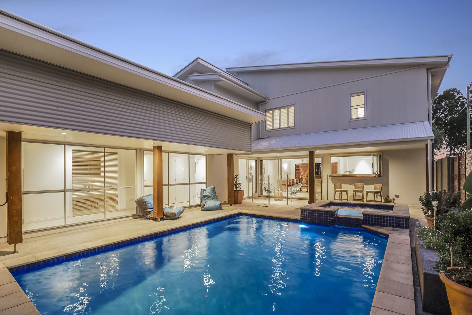 Family Friendly Tropical Paradise at Whitepatch!