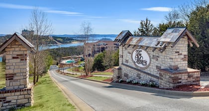 Majestic at Table Rock