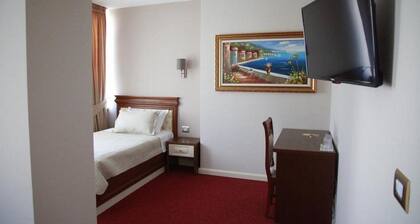 Rozafa Hotel