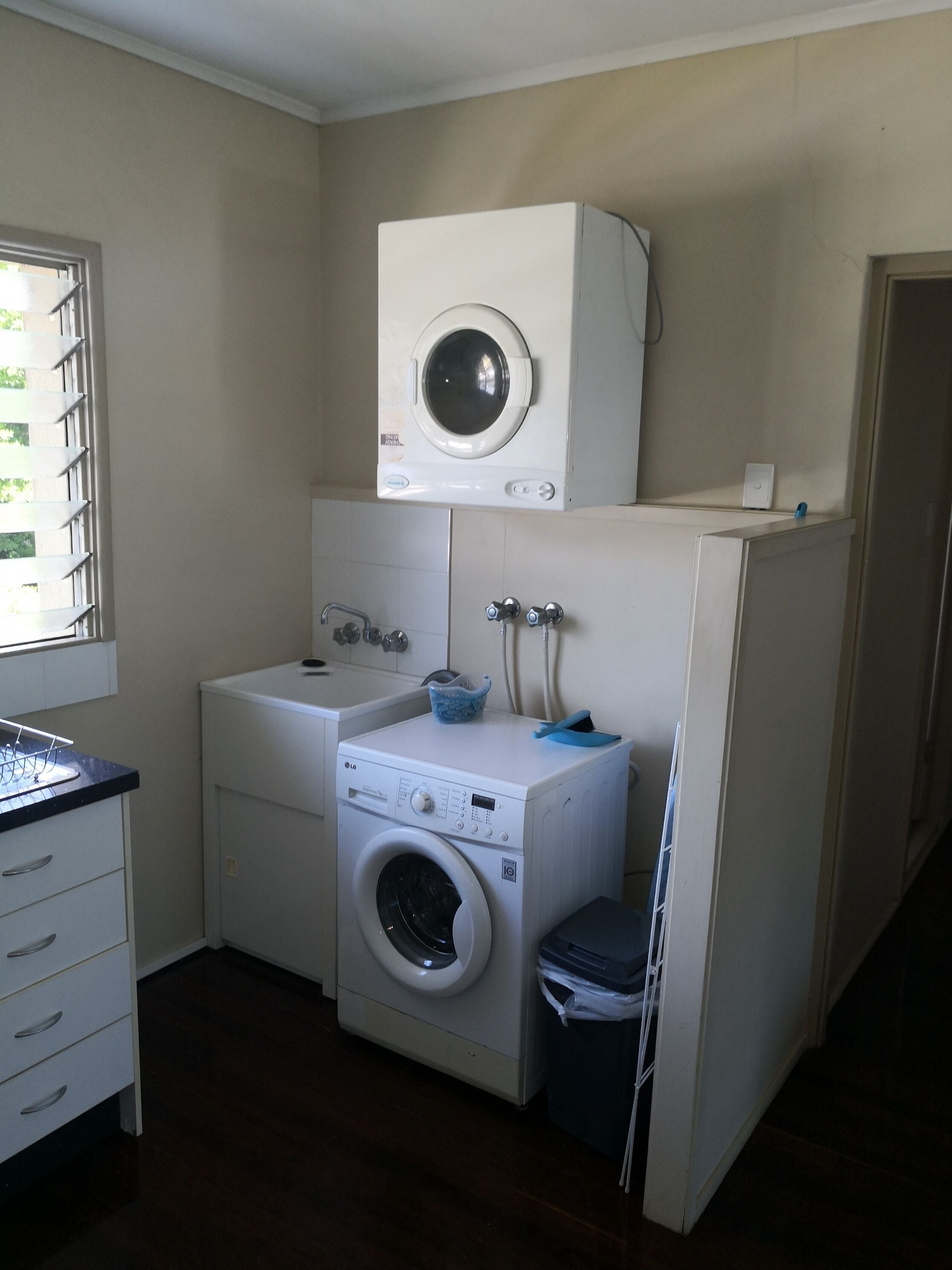 Home Home at Haymarket 2BR AC close to Stadium/Mater Hospital and Day Surgery