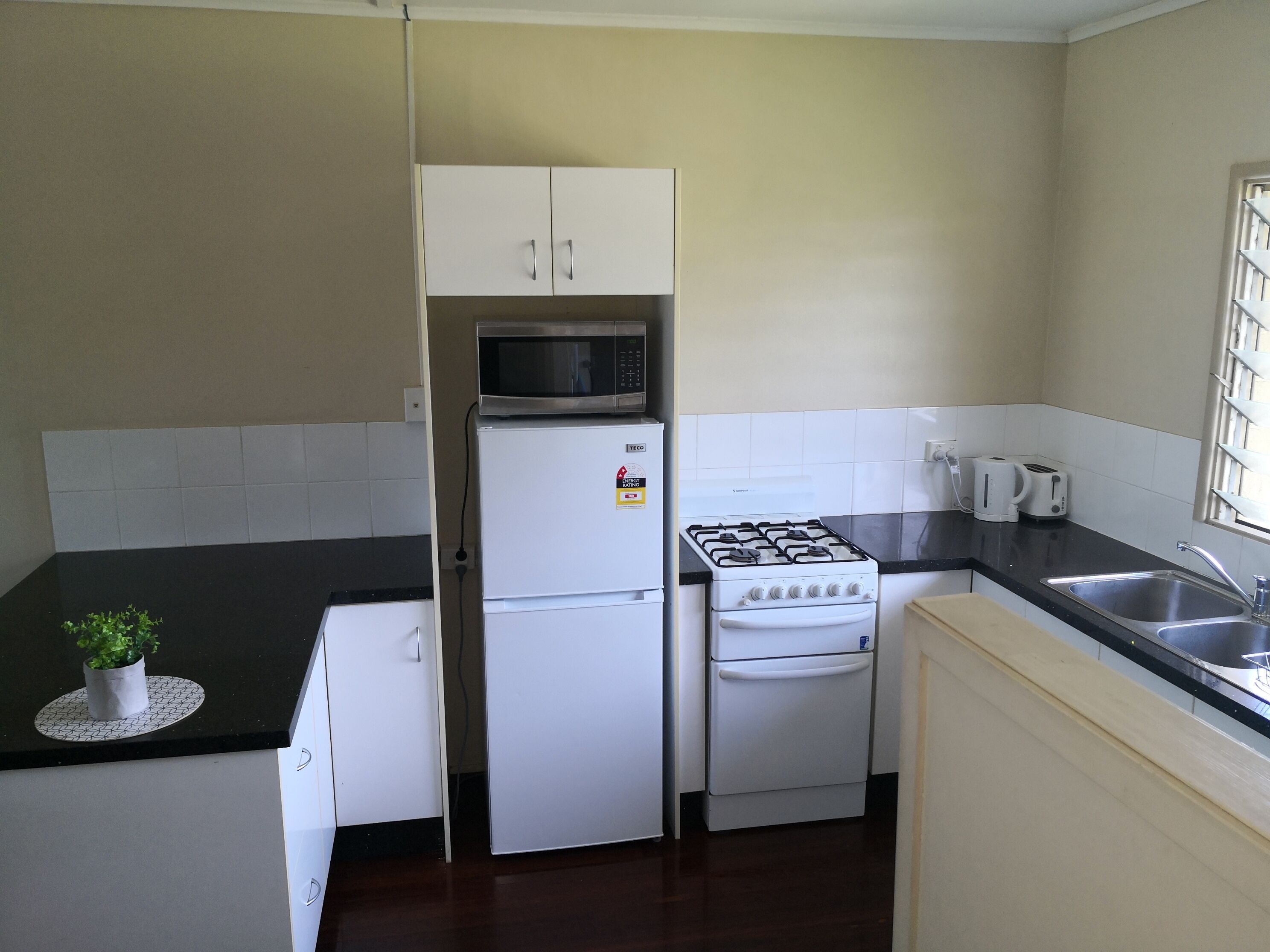 Home Home at Haymarket 2BR AC close to Stadium/Mater Hospital and Day Surgery