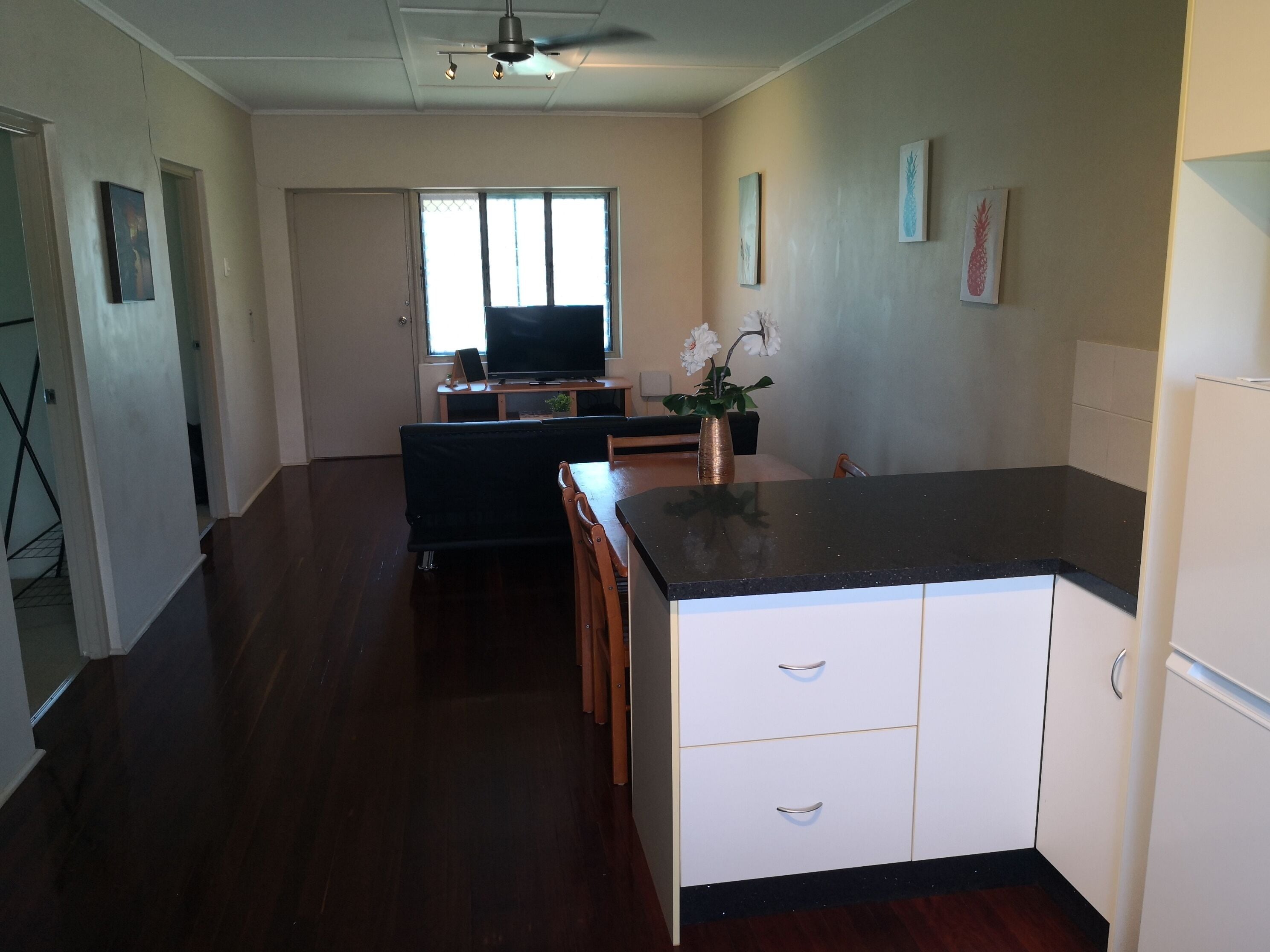 Home Home at Haymarket 2BR AC close to Stadium/Mater Hospital and Day Surgery