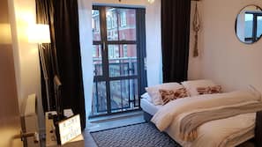 2 bedrooms