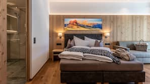 3 bedrooms, Internet, linens, wheelchair access