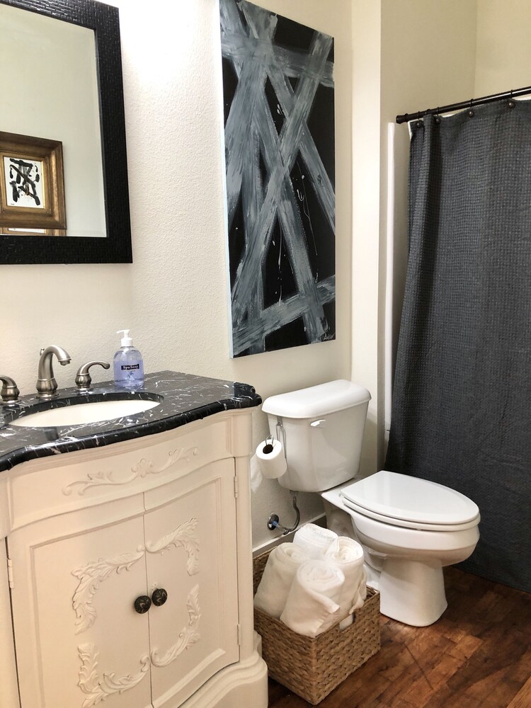 NEW! Ultimate Downtown Retreat! Brand New Furnishings!