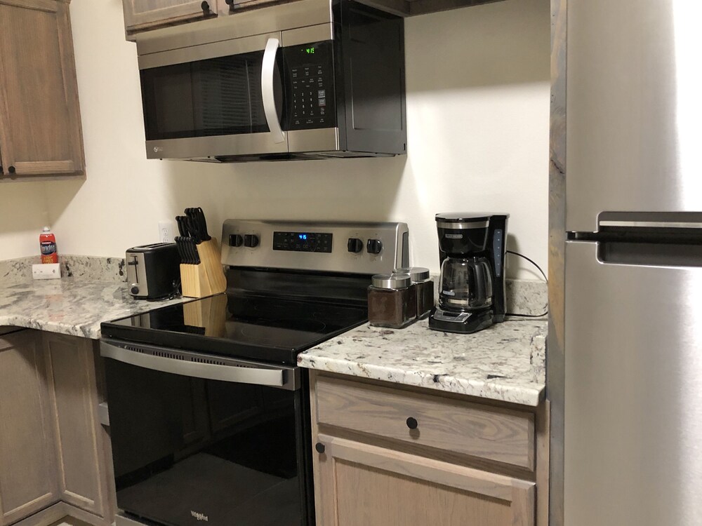 NEW! Ultimate Downtown Retreat! Brand New Furnishings!