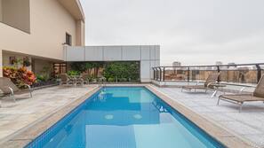 Piscina externa