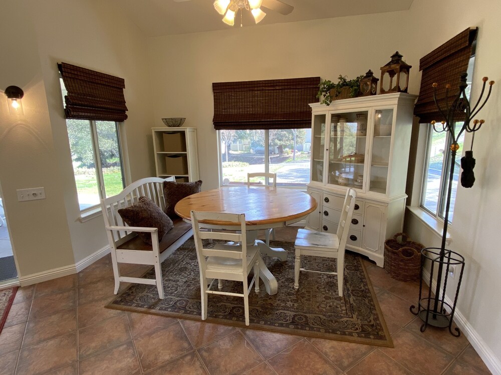 Ranch Home with Horse Facilities Deals & Reviews (Springville, USA) Wotif