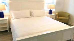 5 bedrooms, individually decorated, individually furnished, linens