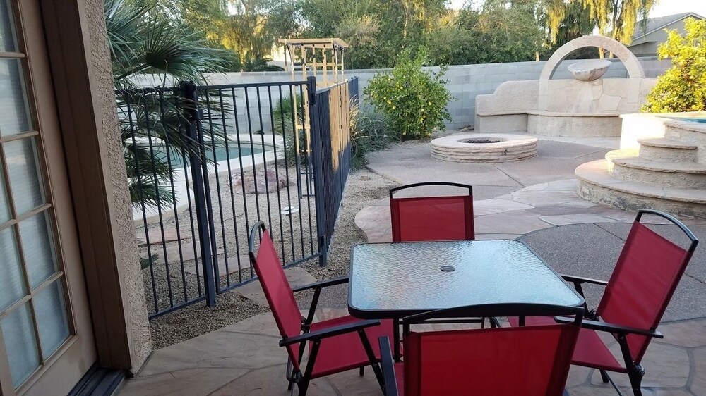 Perfect for large family, comfortable property in sunny Gilbert Arizona